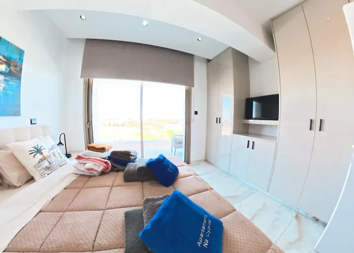 Mediterranean Sunrise Protaras Villa *